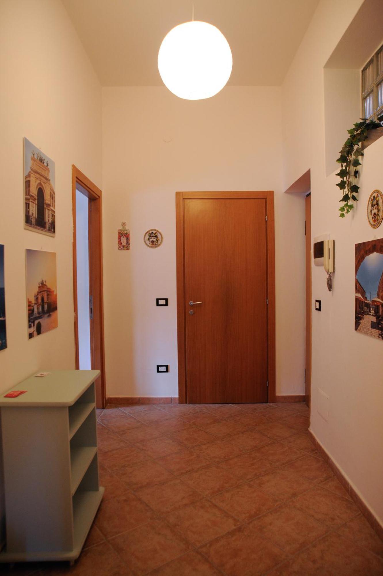 Le Finestre Su Ballaro Palerme Extérieur photo