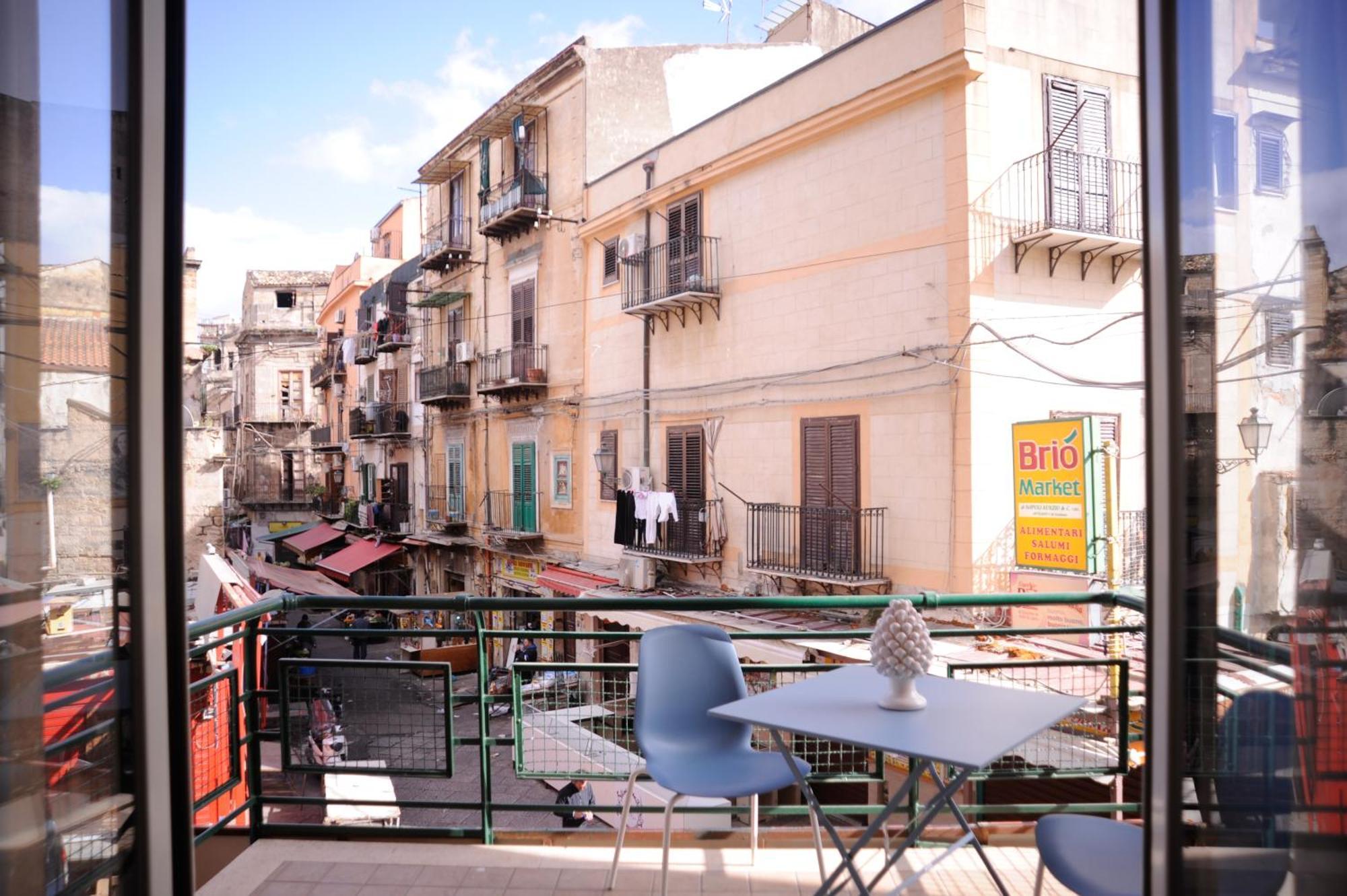 Le Finestre Su Ballaro Palerme Extérieur photo